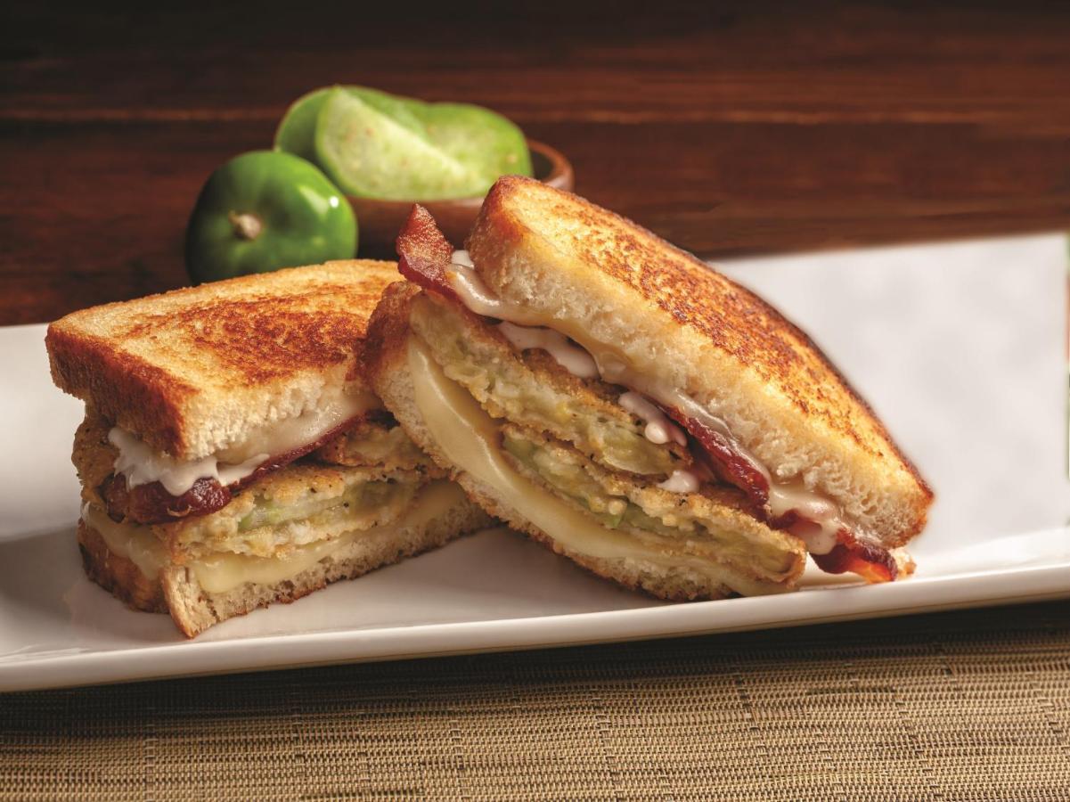 Holiday Inn & Suites - Toledo Southwest - Perrysburg By Ihg Eksteriør bilde